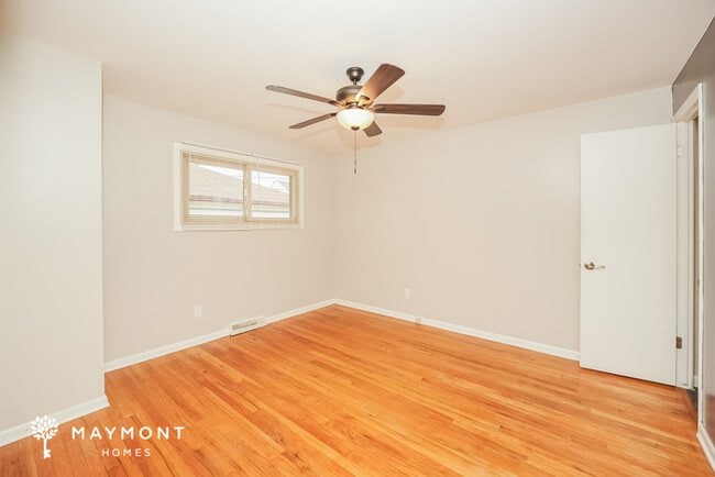 Building Photo - 14800 Kennerdown Ave