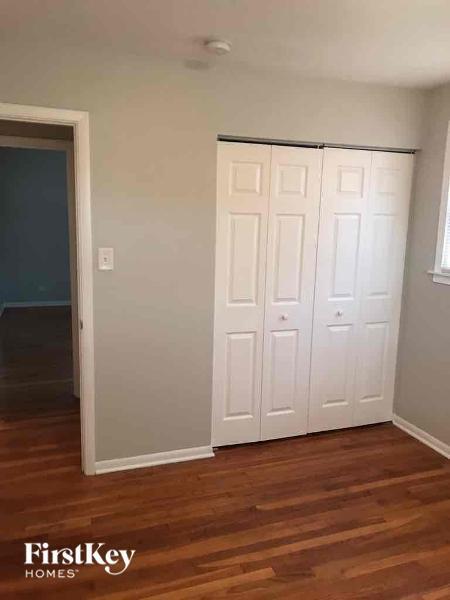 Building Photo - 3322 Woodworth Pl