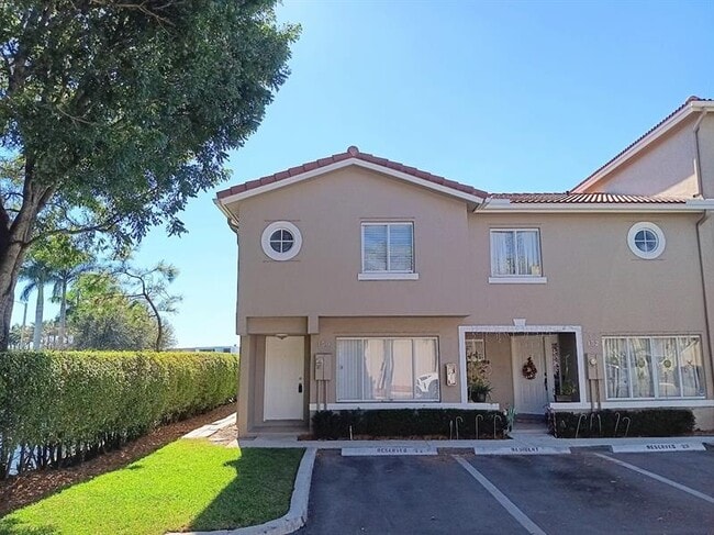 Primary Photo - 150 Riviera Cir