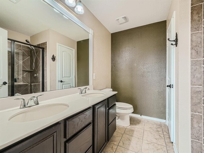 Building Photo - 503 Carrington St