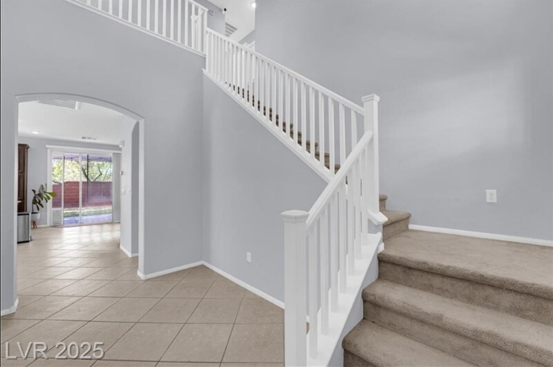 Building Photo - 5466 Fawn Chase Way