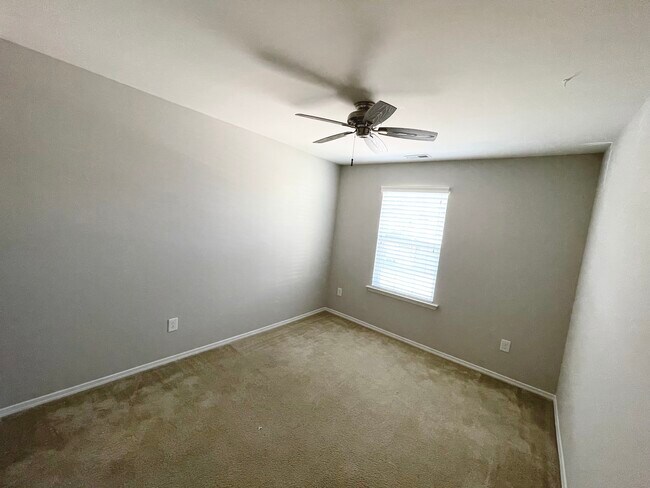 Building Photo - 4905 Sweet Shade Trail