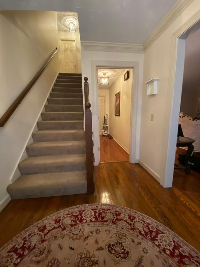 Building Photo - 1165 Vineyard Ct