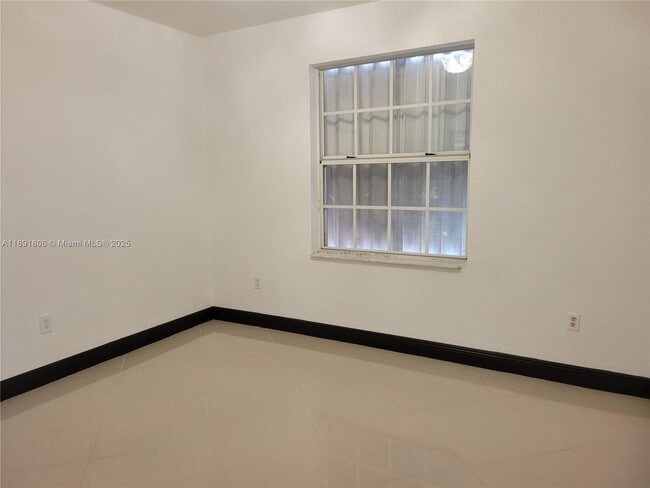 Building Photo - 8900 NW 148th Terrace