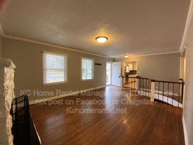 Building Photo - 6809 Marty St