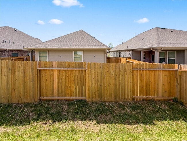 Building Photo - 11979 Wisteria Mdws Dr