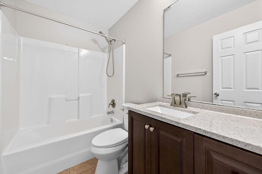 Building Photo - 373 Montclair Tower Dr