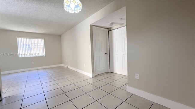 Building Photo - 686 NW 114th Ave