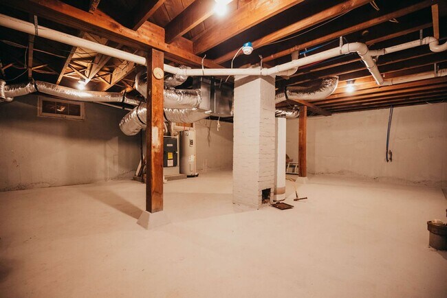 Building Photo - Phelps Grove - Brand NEW to the Market!! 3...