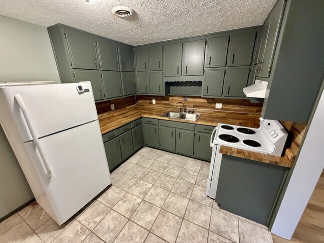 Building Photo - 973 GA-42