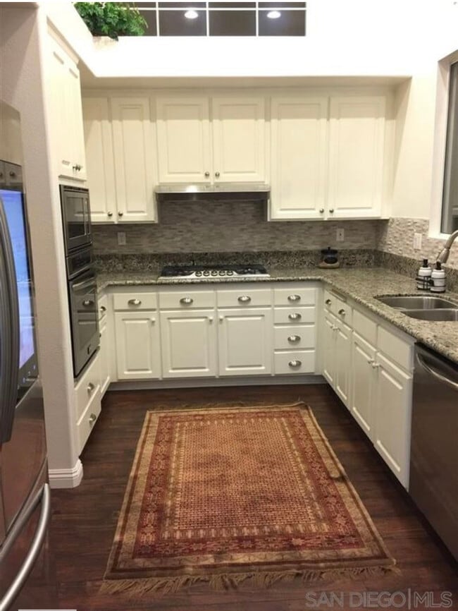 Building Photo - 2054 Vintage Pl