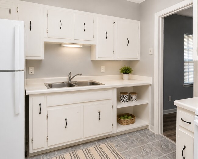 Building Photo - 2 Bedroom / 1.5 Bath Apartment at Raleigh Pines Apartments