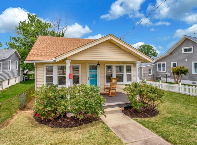 Primary Photo - 3816 Chesapeake Beach Rd
