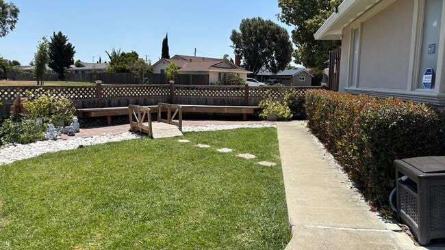 Building Photo - 4165 Sabio Ct