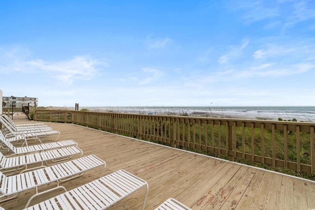 Building Photo - 1086 N Ocean Blvd