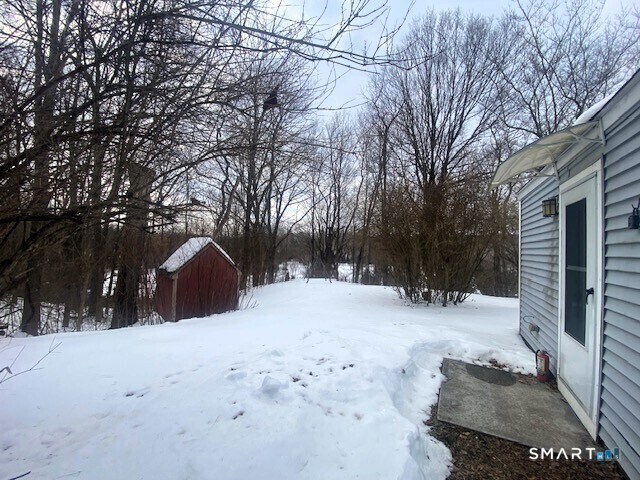 Building Photo - 47 Quassuk Rd