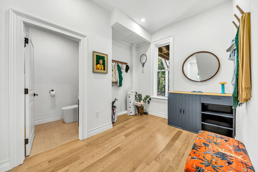 Building Photo - 57 Grampian Way