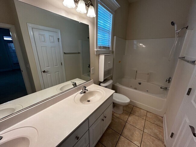 Building Photo - 2500 Grier Cir