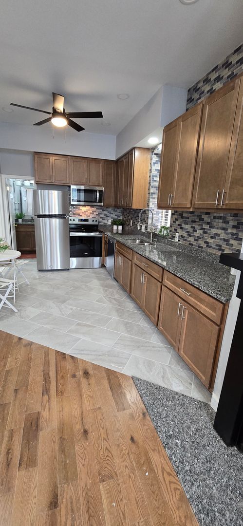 Building Photo - Beautifully Rehabbed Condo with Charm-Pool...