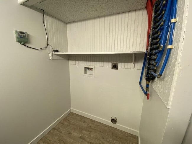 Building Photo - 189 Tennyson Ave