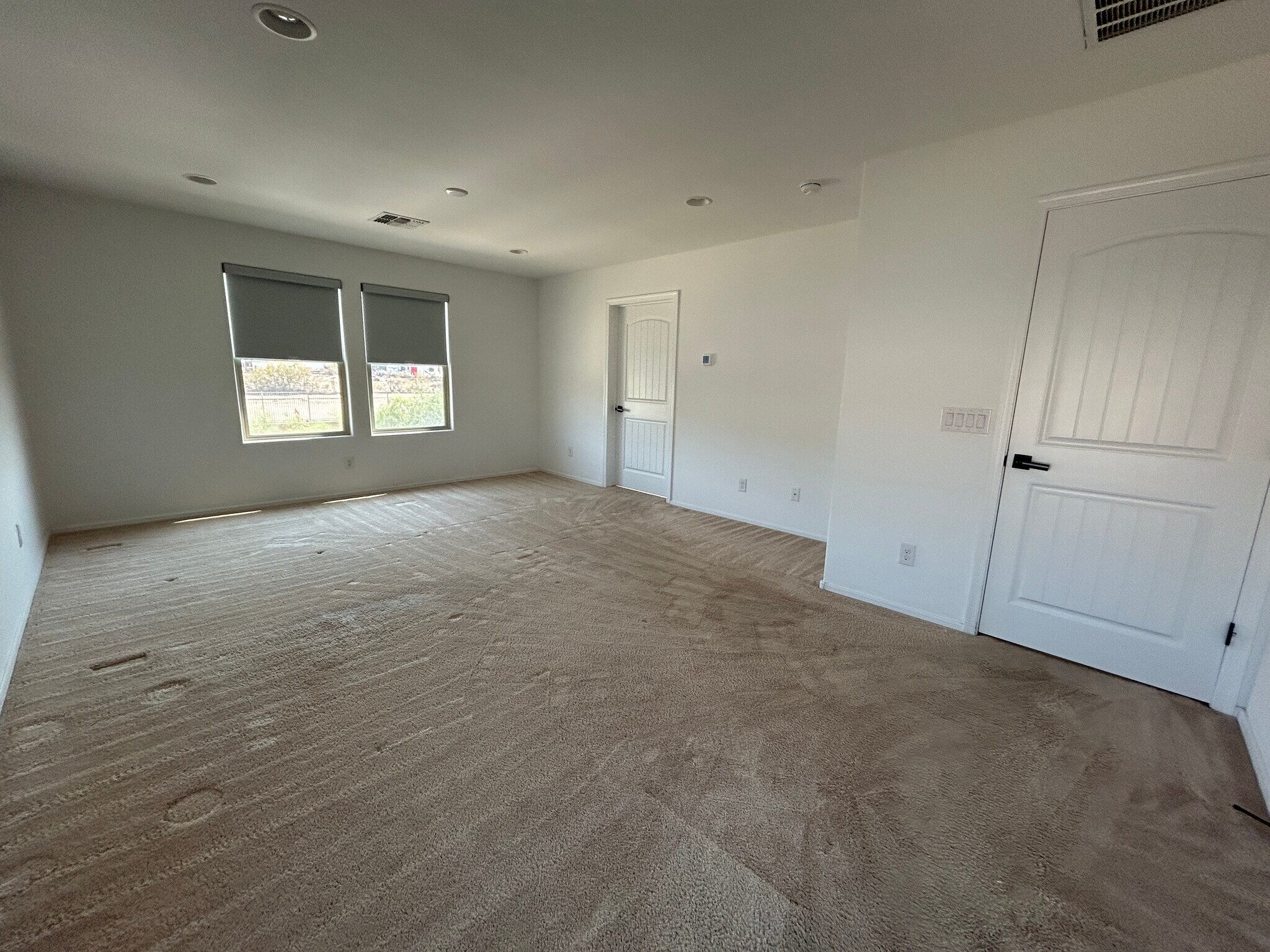 Building Photo - 2323 E Harwell Rd