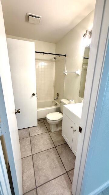 Building Photo - 1567 SE Talbrook Ct