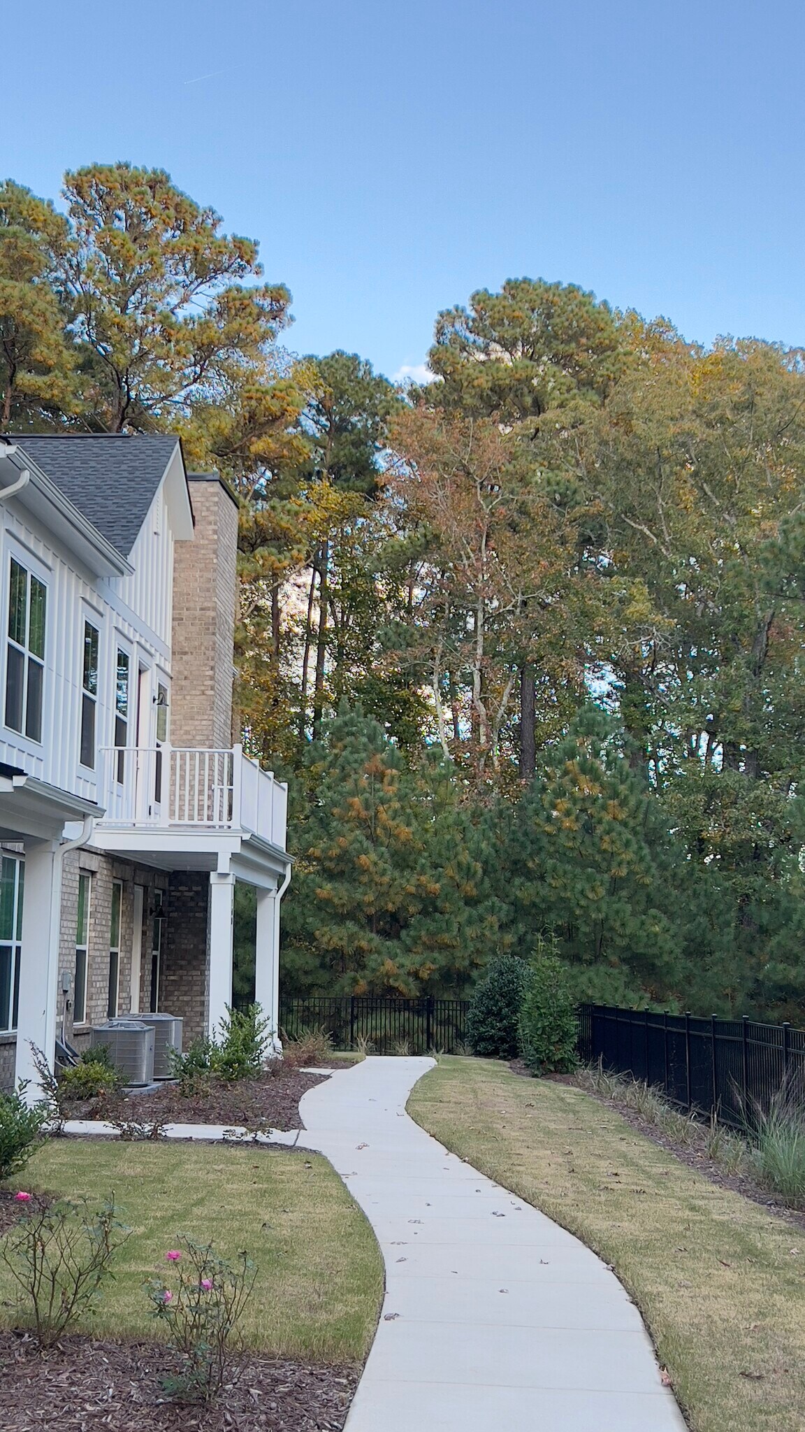 Building Photo - 11548 Helmond Way