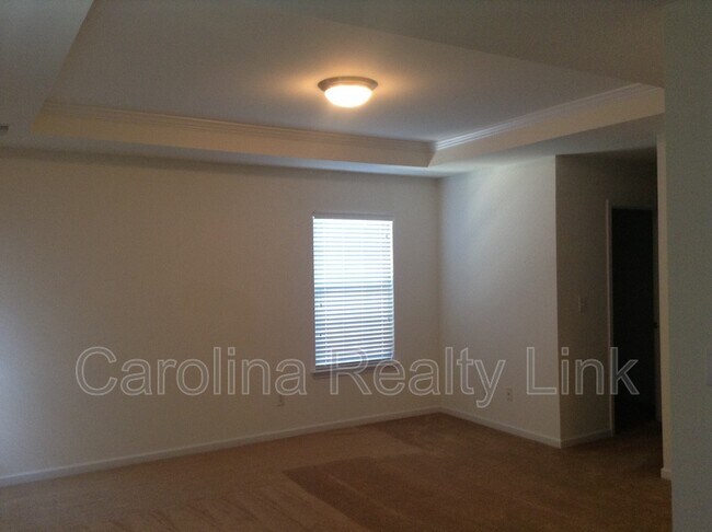Building Photo - 7228 Handon Ln