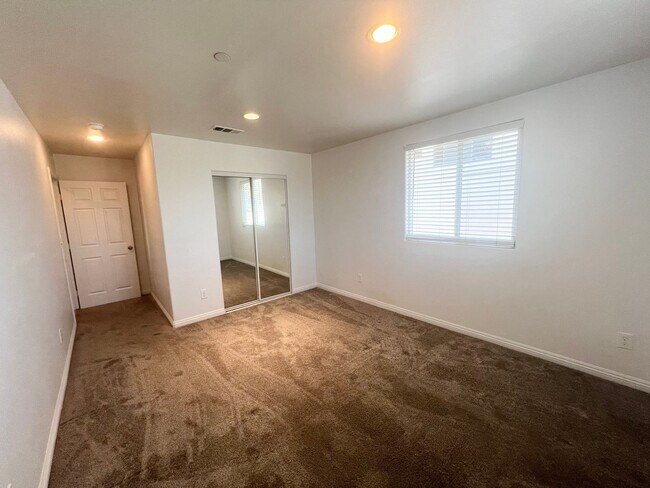 Building Photo - 621-623 W Imperial Hwy