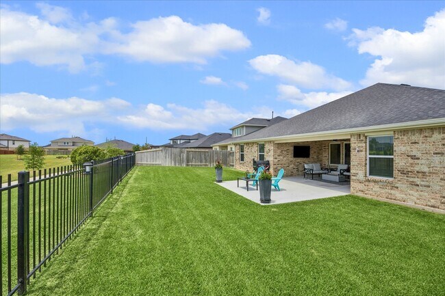 Building Photo - 3335 Kendleshire Ln
