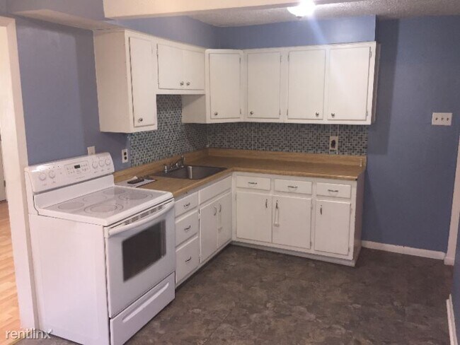 Building Photo - 3 br, 1.5 bath House - 1651 Old Brodhead Road