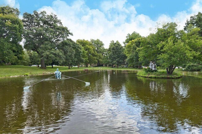 Building Photo - 439 Thurman Ave