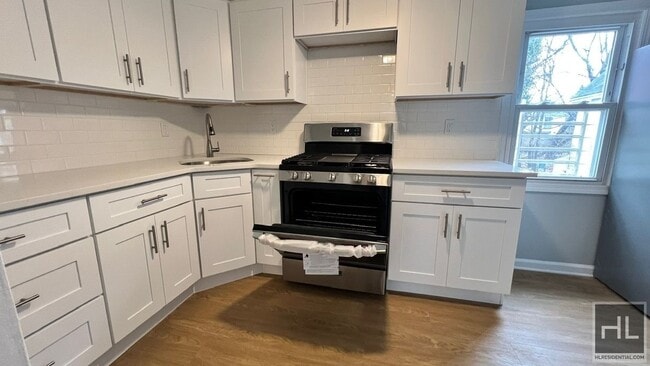 Building Photo - 225 N Burgher Ave