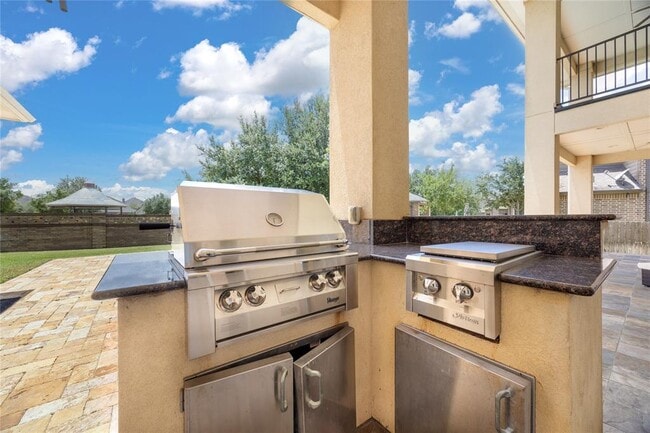 Building Photo - 25207 Springwood Lake Dr