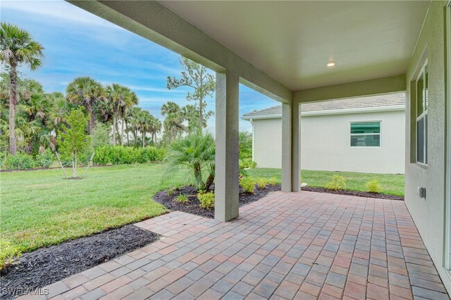 Building Photo - 335 Tamarindo Ln