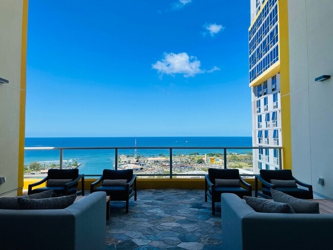 Building Photo - *PET FREINDLY* 3 Bedroom 2 Bathroom 1 Park...