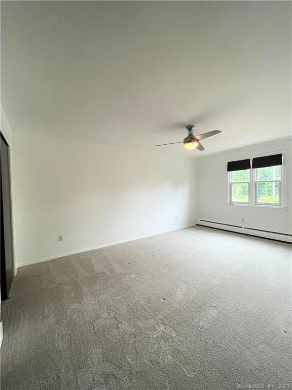 Building Photo - 10 Evergreen Pl