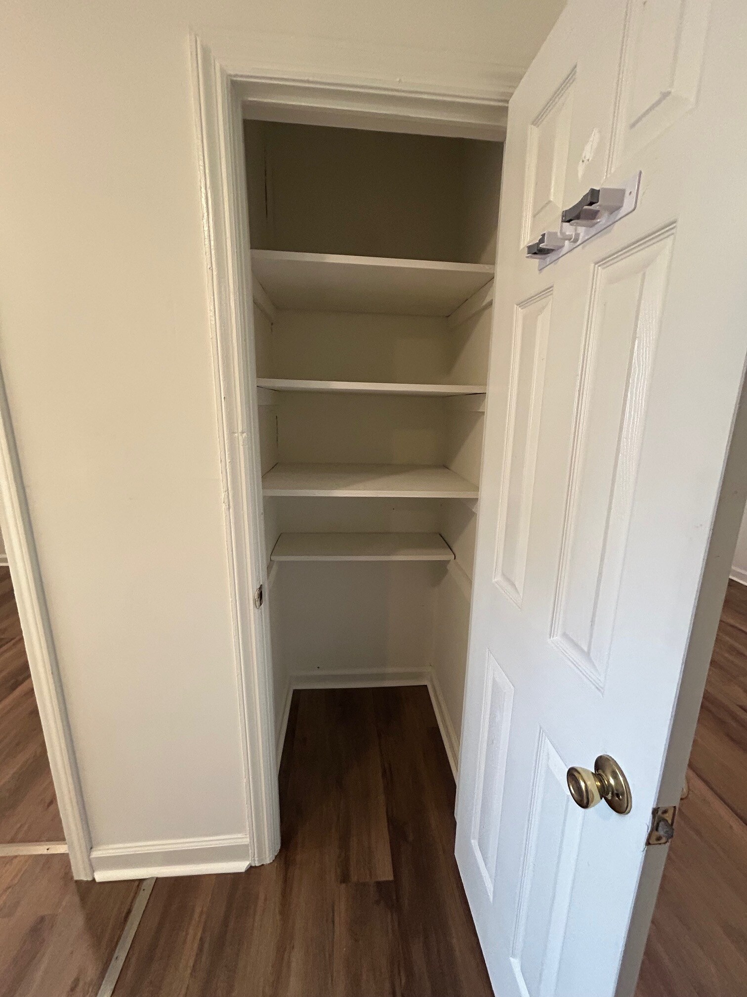 06_Closet - 2922 Chestnut St