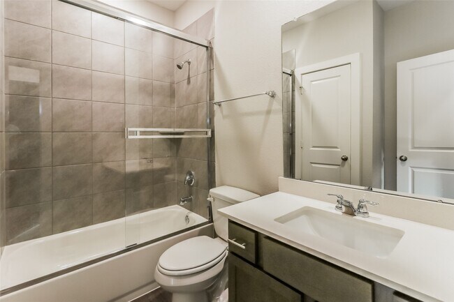 Building Photo - 2315 Foster Hl Rd