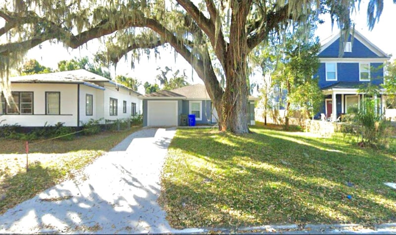 Building Photo - 1124 N Stella Ave