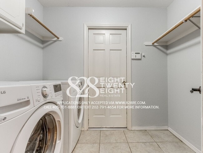 Building Photo - *COMING JANUARY 2026* Beautiful 3 Bed/2 Bath Single Family Home in West Norman's Cambridge Addition!