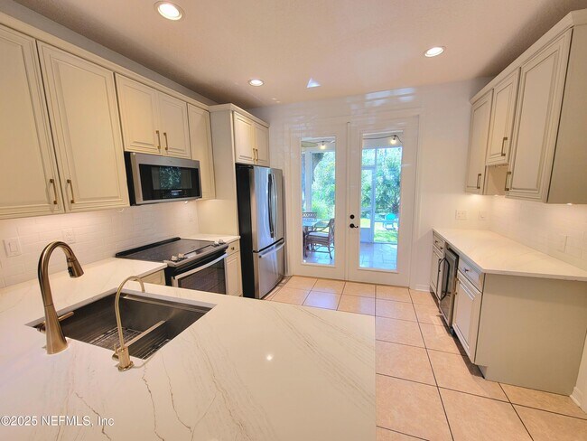 Building Photo - 1036 Saltwater Cir