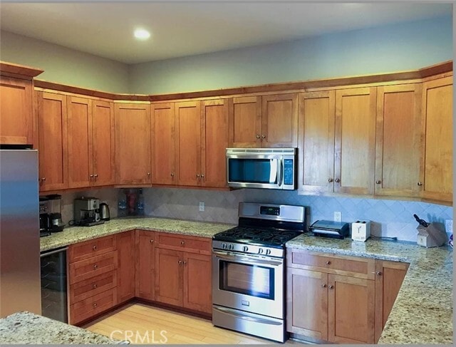 Building Photo - 436 Redwood Dr