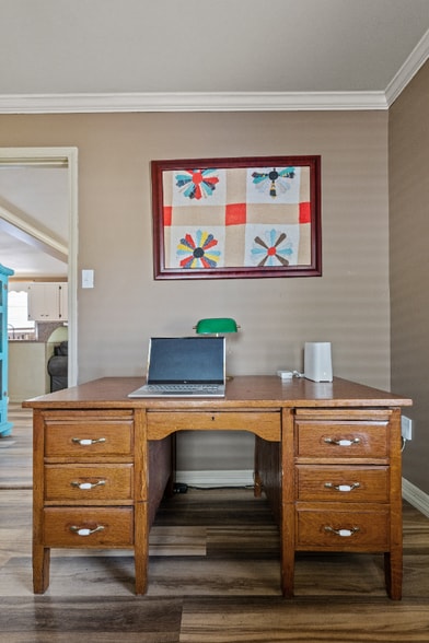 Building Photo - 5008 Parker St