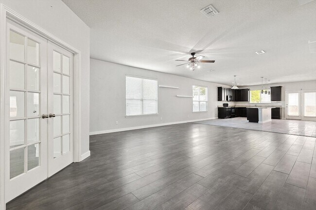 Building Photo - 9205 Benevolent Ct