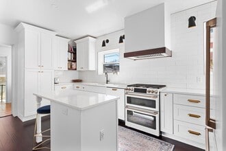 Building Photo - Sunny Two-Story Wash Park Bungalow