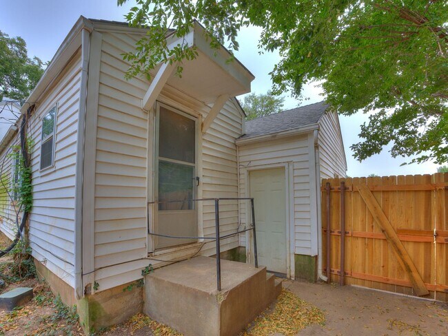 Building Photo - Charming Updated Home Near OKC Urban Core ...