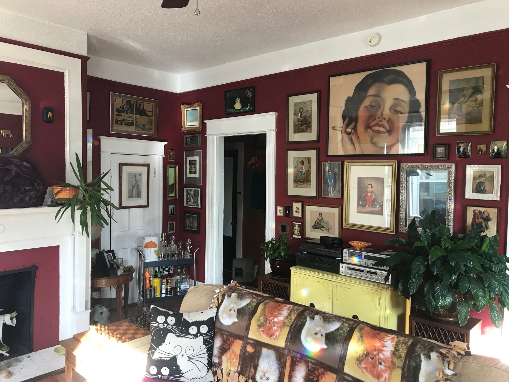 Living room 1 - 114 S 5th Ave