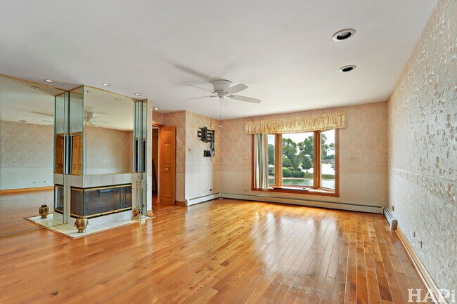 Building Photo - 58 Watergate Dr