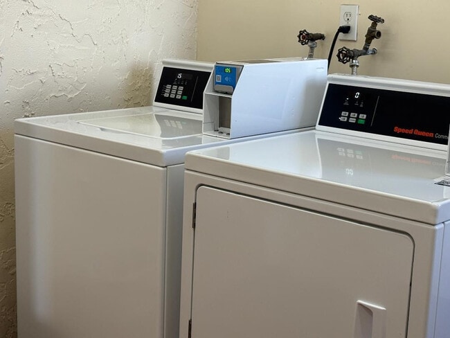 Building Photo - 8900 Washington St